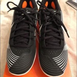 Women’s Size 8 Softball Cleats NIB